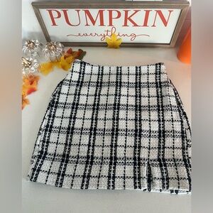 Francesca's Collections Black and White Checkered Mini Skirt XS